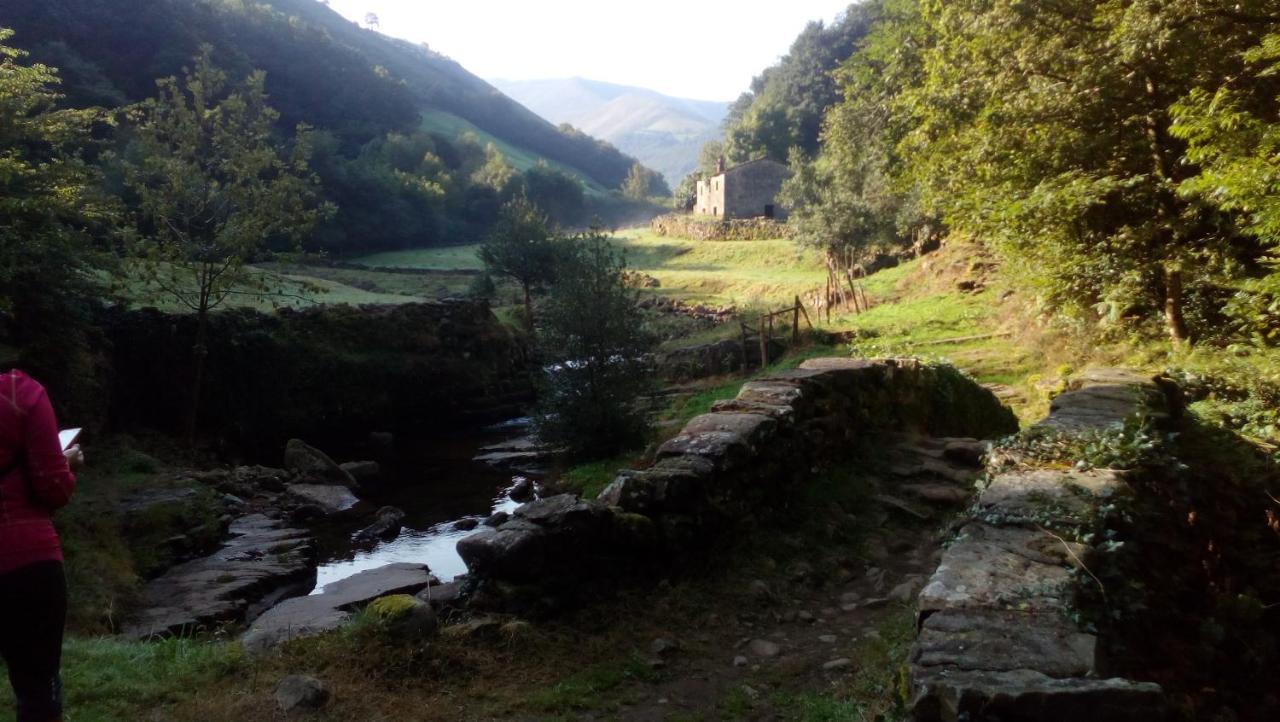Penzion La Casa De Consuelo 3 Viérnoles Exteriér fotografie